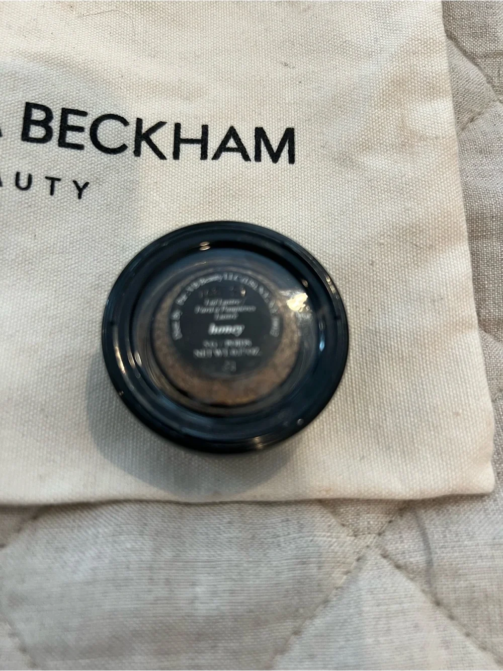 Victoria Beckham Eyeshadow in Honey